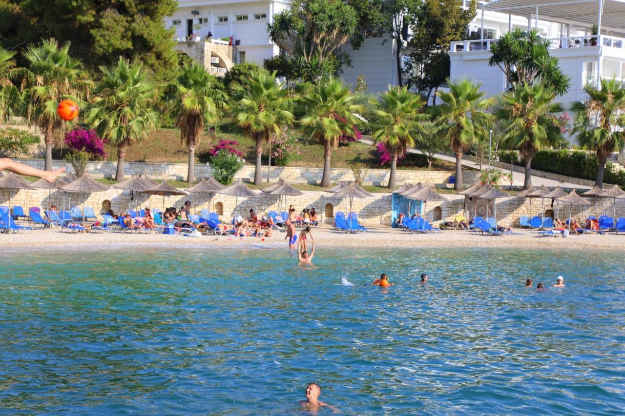 Luxury seafront apartments Saranda Extérieur photo