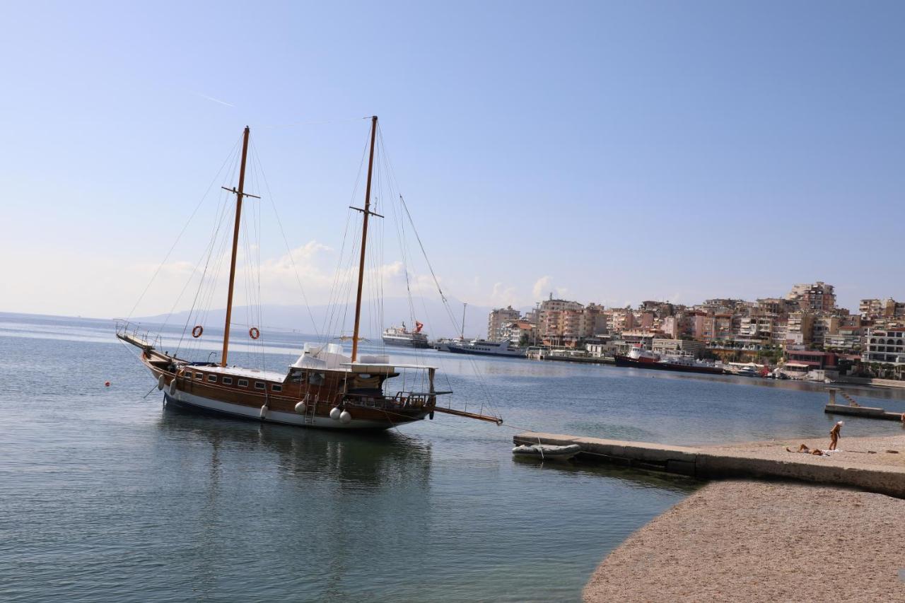 Luxury seafront apartments Saranda Extérieur photo