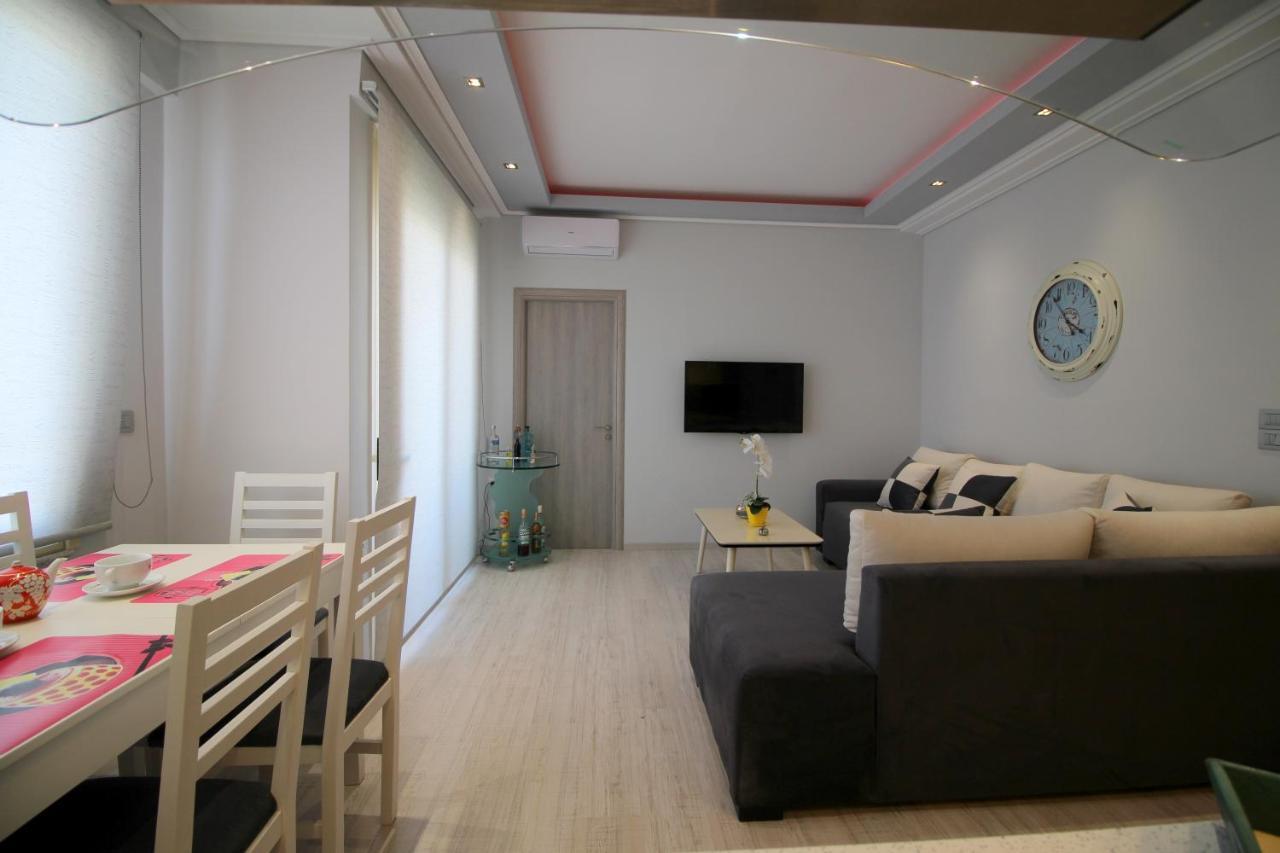 Luxury seafront apartments Saranda Extérieur photo
