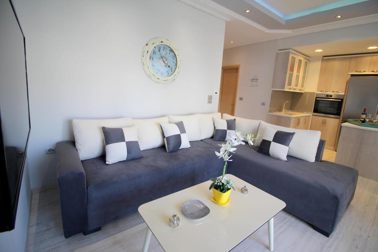 Luxury seafront apartments Saranda Extérieur photo